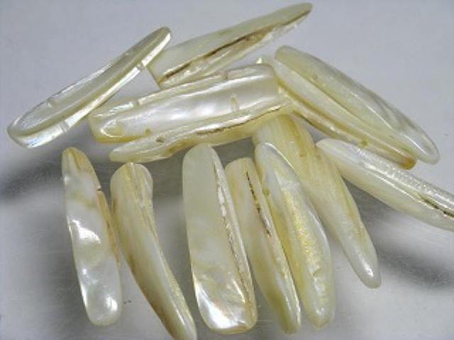 TOKO-BEADS PB007-19 Shell Charm (3pcs) 32~34mm PB007-19 シェルチャーム13個セット 32~34mm Asian bead & African bead  Handmade,Lampeork,bead,asia,india,ethnic,parts,accessory,beads とんぼ玉,ビーズ,トンボ玉,アジア,インド,エスニック,手作り,パーツ,アクセサリー