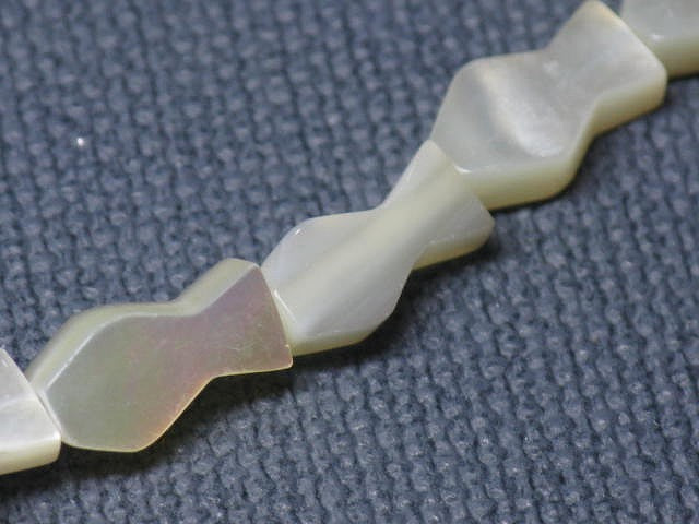 TOKO-BEADS PB007-60N Shell bead (strand) 6.5mm PB007-60N シェルビーズ（連） 6.5mm Asian bead & African bead  Handmade,Lampeork,bead,asia,india,ethnic,parts,accessory,beads とんぼ玉,ビーズ,トンボ玉,アジア,インド,エスニック,手作り,パーツ,アクセサリー