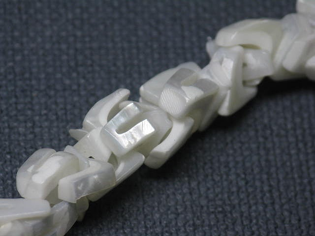 TOKO-BEADS PB007-71N Shell bead (strand) 6~9mm PB007-71N シェルビーズ（連） 6~9mm Asian bead & African bead  Handmade,Lampeork,bead,asia,india,ethnic,parts,accessory,beads とんぼ玉,ビーズ,トンボ玉,アジア,インド,エスニック,手作り,パーツ,アクセサリー