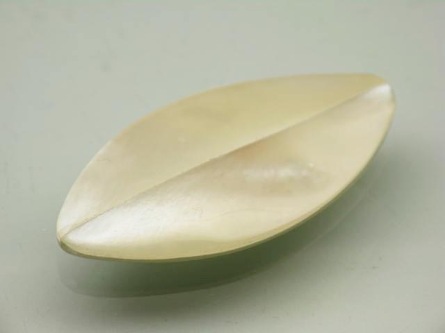 TOKO-BEADS PB007-81S Shell bead 17mm PB007-81S シェルビーズ 17mm Asian bead & African bead  Handmade,Lampeork,bead,asia,india,ethnic,parts,accessory,beads とんぼ玉,ビーズ,トンボ玉,アジア,インド,エスニック,手作り,パーツ,アクセサリー