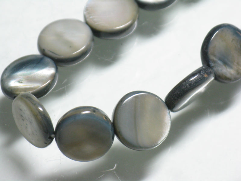 TOKO-BEADS PB019-10N Shell bead (strand) 11mm PB019-10N コイン型シェルビーズ（連） 11mm Asian bead & African bead  Handmade,Lampeork,bead,asia,india,ethnic,parts,accessory,beads とんぼ玉,ビーズ,トンボ玉,アジア,インド,エスニック,手作り,パーツ,アクセサリー