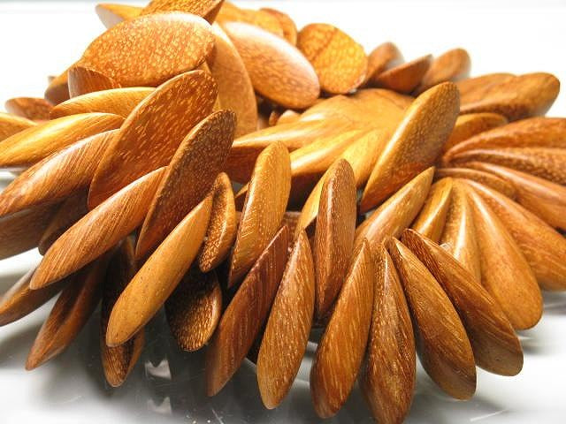 TOKO-BEADS PW301-29N Wooden bead (strand) 32mm PW301-29N ウッドビーズ（連） 32mm Asian bead & African bead  Handmade,Lampeork,bead,asia,india,ethnic,parts,accessory,beads とんぼ玉,ビーズ,トンボ玉,アジア,インド,エスニック,手作り,パーツ,アクセサリー