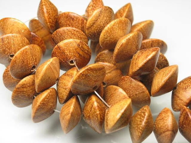 TOKO-BEADS PW301-60N Wooden bead (strand) 14~15mm PW301-60N ウッドビーズ（連） 14~15mm Asian bead & African bead  Handmade,Lampeork,bead,asia,india,ethnic,parts,accessory,beads とんぼ玉,ビーズ,トンボ玉,アジア,インド,エスニック,手作り,パーツ,アクセサリー