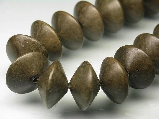 PW302N-25 Wooden beads (strand) 19~20mm