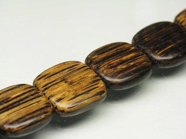 PW305N-14 Palm wood bead (strand) 16mm