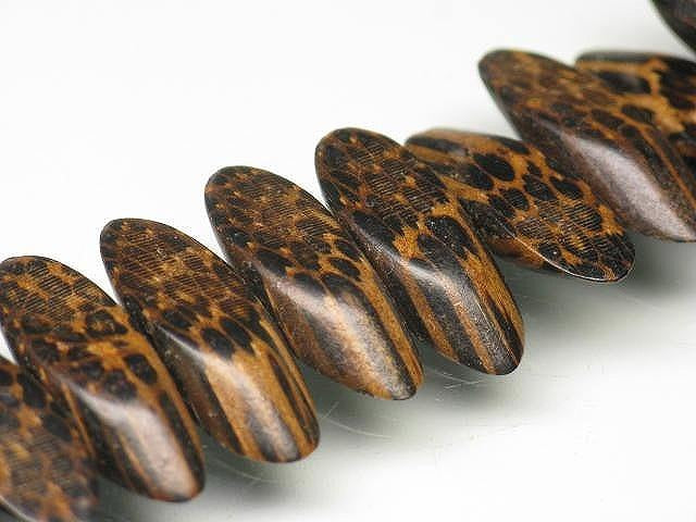 PW305N-17 Palm wood bead (strand) 21mm