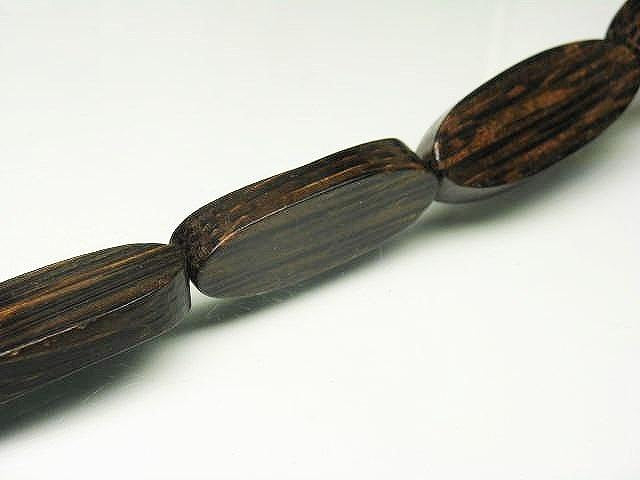 PW305N-24 Palm wood bead (strand) 15.5mm