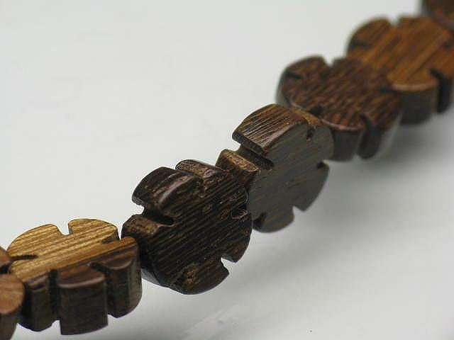 PW305N-28 Palm wood bead (strand) 10mm