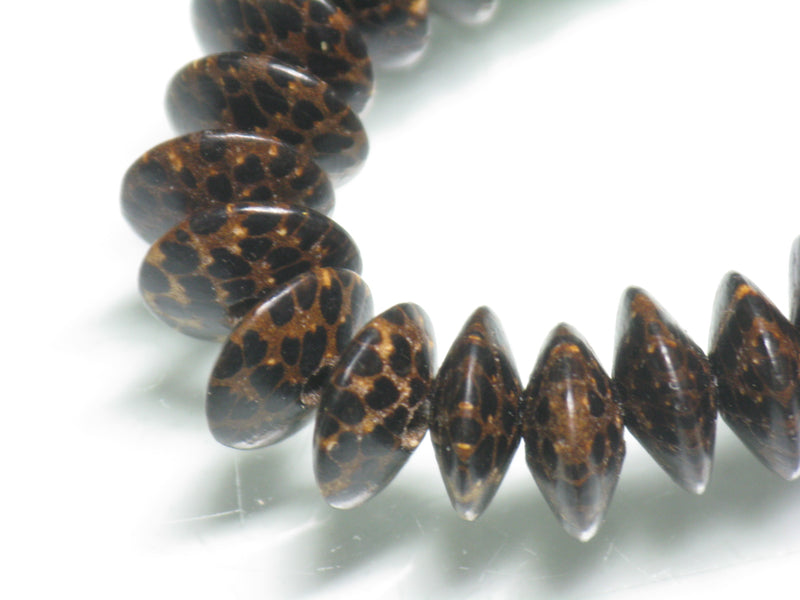 PW305N-31 Palm wood bead (strand) 10mm