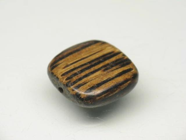 TOKO-BEADS PW305-14S Palm wood bead 16mm PW305-14S ココナッツビーズ 16mm Asian bead & African bead  Handmade,Lampeork,bead,asia,india,ethnic,parts,accessory,beads とんぼ玉,ビーズ,トンボ玉,アジア,インド,エスニック,手作り,パーツ,アクセサリー