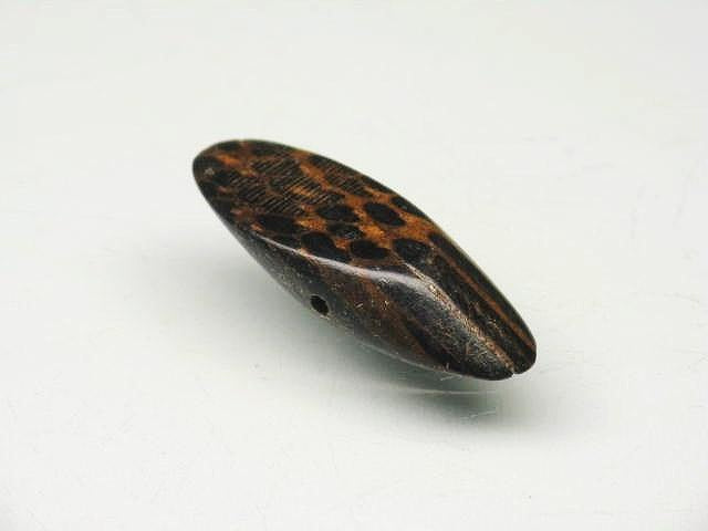 TOKO-BEADS PW305-17S Palm wood bead 21mm PW305-17S ココナッツビーズ 21mm Asian bead & African bead  Handmade,Lampeork,bead,asia,india,ethnic,parts,accessory,beads とんぼ玉,ビーズ,トンボ玉,アジア,インド,エスニック,手作り,パーツ,アクセサリー
