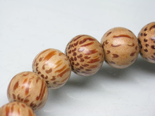 PW306N-04 Palm wood bead (strand) 10mm