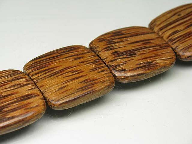 PW306N-18 Palm wood bead (strand) 25mm