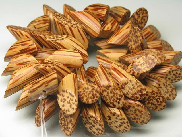 TOKO-BEADS PW306N-32 Wooden bead (strand) 20mm PW306N-32 ウッドビーズ（連） 20mm Asian bead & African bead  Handmade,Lampeork,bead,asia,india,ethnic,parts,accessory,beads とんぼ玉,ビーズ,トンボ玉,アジア,インド,エスニック,手作り,パーツ,アクセサリー