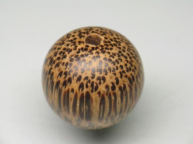 TOKO-BEADS PW306-07S Palm wood bead 20mm PW306-07S ココナッツビーズ 20mm Asian bead & African bead  Handmade,Lampeork,bead,asia,india,ethnic,parts,accessory,beads とんぼ玉,ビーズ,トンボ玉,アジア,インド,エスニック,手作り,パーツ,アクセサリー