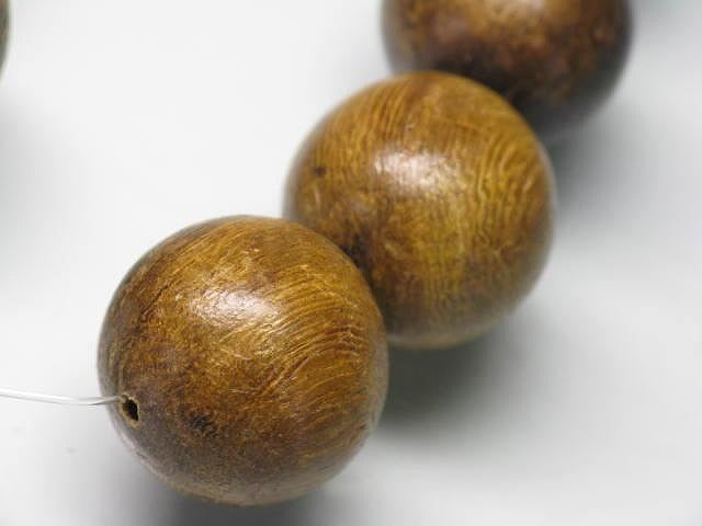 TOKO-BEADS PW308-21N Wooden bead (strand) 18mm PW308-21N ウッドビーズ（連） 18mm Asian bead & African bead  Handmade,Lampeork,bead,asia,india,ethnic,parts,accessory,beads とんぼ玉,ビーズ,トンボ玉,アジア,インド,エスニック,手作り,パーツ,アクセサリー