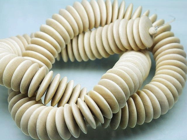 TOKO-BEADS PW310-36N Wooden bead (strand) 15mm PW310-36N ウッドビーズ（連） 15mm Asian bead & African bead  Handmade,Lampeork,bead,asia,india,ethnic,parts,accessory,beads とんぼ玉,ビーズ,トンボ玉,アジア,インド,エスニック,手作り,パーツ,アクセサリー