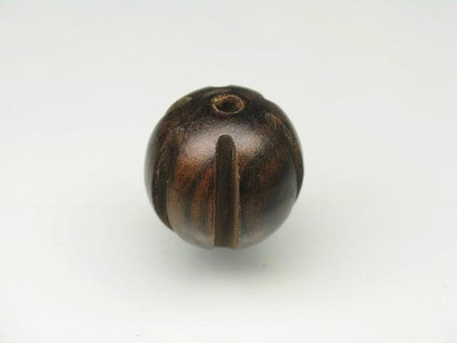 TOKO-BEADS PW311-96S Wooden bead 15mm PW311-96S ウッドビーズ 15mm Asian bead & African bead  Handmade,Lampeork,bead,asia,india,ethnic,parts,accessory,beads とんぼ玉,ビーズ,トンボ玉,アジア,インド,エスニック,手作り,パーツ,アクセサリー