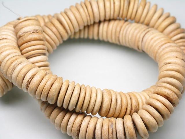 TOKO-BEADS PW501-01N Palm wood bead (strand) 10mm PW501-01N ココナッツビーズ（連） 10mm Asian bead & African bead  Handmade,Lampeork,bead,asia,india,ethnic,parts,accessory,beads とんぼ玉,ビーズ,トンボ玉,アジア,インド,エスニック,手作り,パーツ,アクセサリー