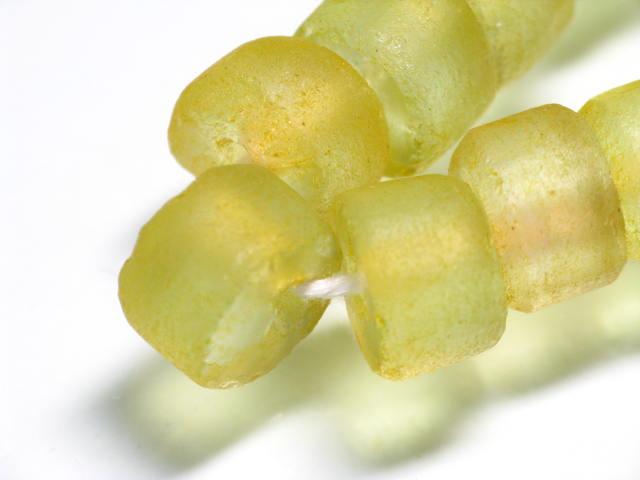 TOKO-BEADS RC004-72N Recycled Glass bead (strand)  12~13mm RC004-72N リサイクルガラスビーズ（連）  12~13mm Asian bead & African bead  Handmade,Lampeork,bead,asia,india,ethnic,parts,accessory,beads とんぼ玉,ビーズ,トンボ玉,アジア,インド,エスニック,手作り,パーツ,アクセサリー