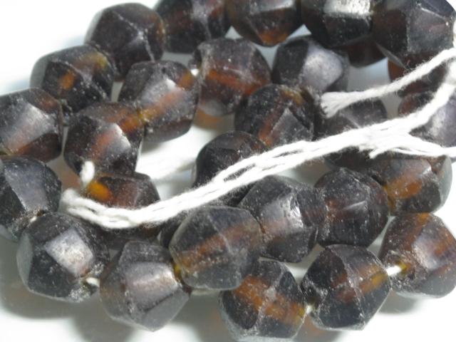 | TOKO-BEADS |RC004N-82 リサイクルガラスビーズ（連） 14~15mmとんぼ玉,ビーズ,トンボ玉,アジア,インド,エスニック,手作り,パーツ,アクセサリー