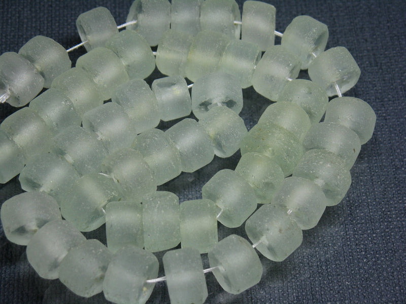 TOKO-BEADS RC004-84N Recycled Glass bead (strand) 11~12mm RC004-84N リサイクルガラスビーズ（連） 11~12mm Asian bead & African bead  Handmade,Lampeork,bead,asia,india,ethnic,parts,accessory,beads とんぼ玉,ビーズ,トンボ玉,アジア,インド,エスニック,手作り,パーツ,アクセサリー