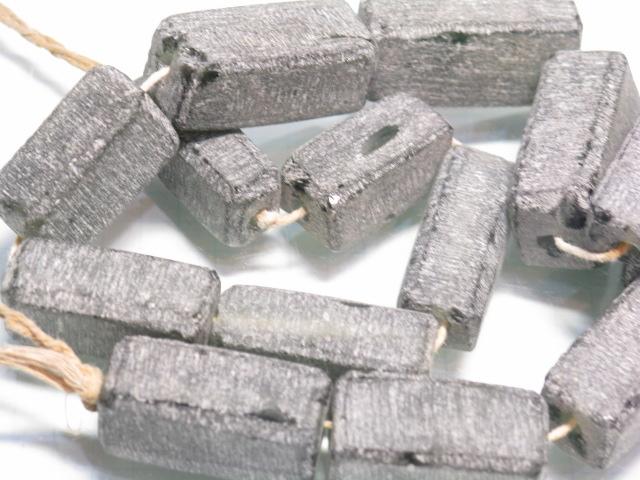 TOKO-BEADS RC103N-05 Recycled Glass bead (strand) 11~14mm RC103N-05 リサイクルガラスビーズ（連） 11~14mmLoose Kazuri カズリビーズ Asian bead & African bead  Handmade,Lampeork,bead,asia,india,ethnic,parts,accessory,beads とんぼ玉,ビーズ,トンボ玉,アジア,インド,エスニック,手作り,パーツ,アクセサリー