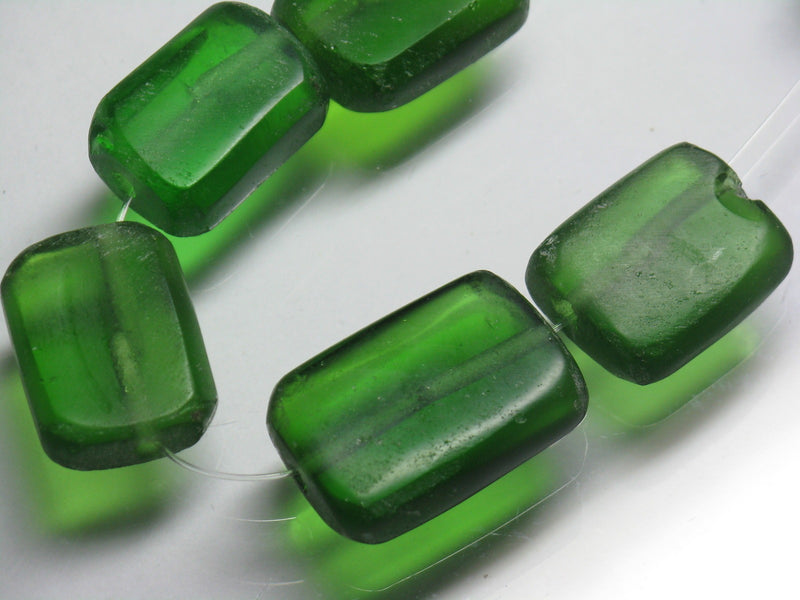 TOKO-BEADS RC103-26N Recycled Glass bead (strand) 14~17mm RC103-26N リサイクルガラスビーズ（連） 14~17mm Asian bead & African bead  Handmade,Lampeork,bead,asia,india,ethnic,parts,accessory,beads とんぼ玉,ビーズ,トンボ玉,アジア,インド,エスニック,手作り,パーツ,アクセサリー