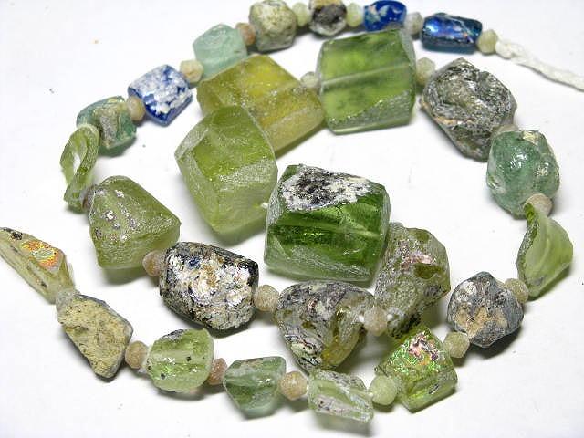 TOKO-BEADS RG023-10 Roman Glass bead (strand) (max) 18mm RG023-10 銀化ローマングラス（連） (max) 18mm Asian bead & African bead  Handmade,Lampeork,bead,asia,india,ethnic,parts,accessory,beads とんぼ玉,ビーズ,トンボ玉,アジア,インド,エスニック,手作り,パーツ,アクセサリー