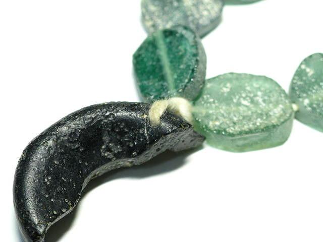 TOKO-BEADS RG023-11 Roman Glass bead (strand) (max) 14mm RG023-11 銀化ローマングラス（連） (max) 14mm Asian bead & African bead  Handmade,Lampeork,bead,asia,india,ethnic,parts,accessory,beads とんぼ玉,ビーズ,トンボ玉,アジア,インド,エスニック,手作り,パーツ,アクセサリー