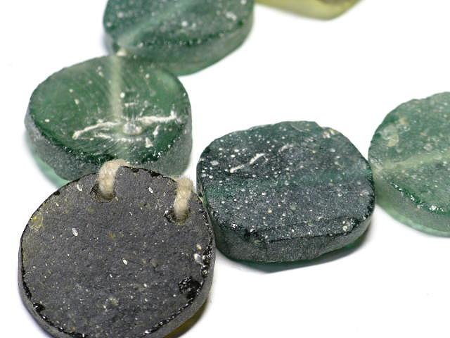 TOKO-BEADS RG023-12 Roman Glass bead (strand) (max) 22mm RG023-12 銀化ローマングラス（連） (max) 22mm Asian bead & African bead  Handmade,Lampeork,bead,asia,india,ethnic,parts,accessory,beads とんぼ玉,ビーズ,トンボ玉,アジア,インド,エスニック,手作り,パーツ,アクセサリー