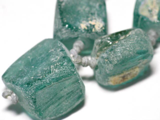 TOKO-BEADS RG023-17 Roman Glass bead (strand) (max) 18mm RG023-17 銀化ローマングラス（連） (max) 18mm Asian bead & African bead  Handmade,Lampeork,bead,asia,india,ethnic,parts,accessory,beads とんぼ玉,ビーズ,トンボ玉,アジア,インド,エスニック,手作り,パーツ,アクセサリー