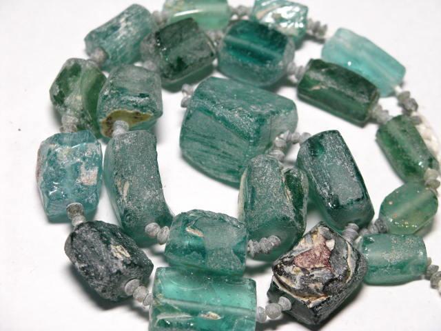 TOKO-BEADS RG023-17 Roman Glass bead (strand) (max) 18mm RG023-17 銀化ローマングラス（連） (max) 18mmLoose Kazuri カズリビーズ Asian bead & African bead  Handmade,Lampeork,bead,asia,india,ethnic,parts,accessory,beads とんぼ玉,ビーズ,トンボ玉,アジア,インド,エスニック,手作り,パーツ,アクセサリー
