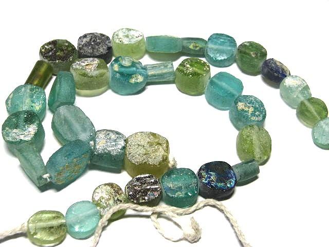 TOKO-BEADS RG023-27 Roman Glass bead (strand) (max) 19mm RG023-27 銀化ローマングラス（連） (max) 19mm Asian bead & African bead  Handmade,Lampeork,bead,asia,india,ethnic,parts,accessory,beads とんぼ玉,ビーズ,トンボ玉,アジア,インド,エスニック,手作り,パーツ,アクセサリー