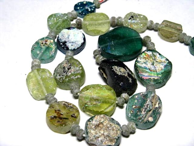 TOKO-BEADS RG023-30 Roman Glass bead (strand) (max) 23mm RG023-30 銀化ローマングラス（連） (max) 23mmLoose Kazuri カズリビーズ Asian bead & African bead  Handmade,Lampeork,bead,asia,india,ethnic,parts,accessory,beads とんぼ玉,ビーズ,トンボ玉,アジア,インド,エスニック,手作り,パーツ,アクセサリー