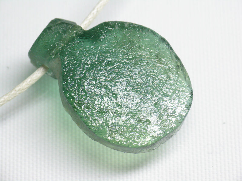 TOKO-BEADS RG053-71 Roman Glass Charm 27mm RG053-71 ローマングラスペンダントトップ 27mmLoose Kazuri カズリビーズ Asian bead & African bead  Handmade,Lampeork,bead,asia,india,ethnic,parts,accessory,beads とんぼ玉,ビーズ,トンボ玉,アジア,インド,エスニック,手作り,パーツ,アクセサリー