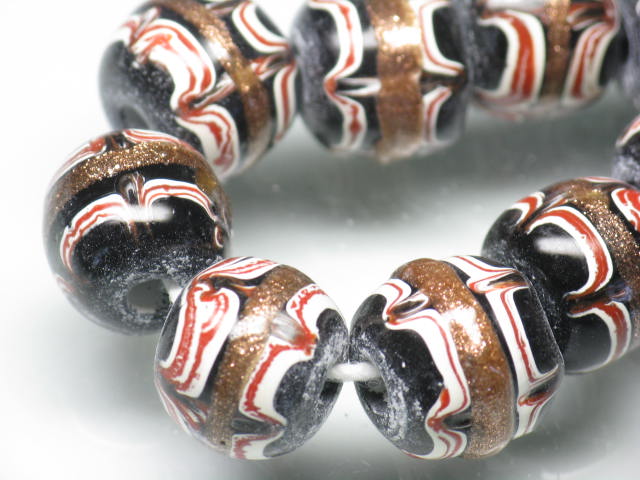 TOKO-BEADS T001N-04 Tombodama Glass bead (strand) 11~12mm T001N-04 とんぼ玉（連） 11~12mm Asian bead & African bead  Handmade,Lampeork,bead,asia,india,ethnic,parts,accessory,beads とんぼ玉,ビーズ,トンボ玉,アジア,インド,エスニック,手作り,パーツ,アクセサリー