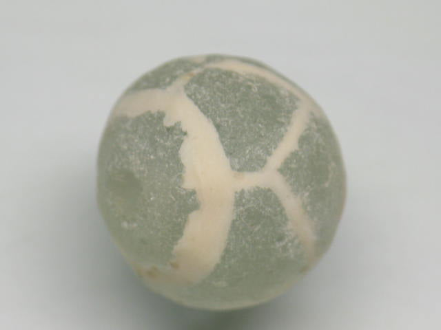 TOKO-BEADS T580-11 Afgan Antique Mountain Glass 17mm T580-11 アフガンアンティークマウンテングラス 17mmLoose Kazuri カズリビーズ Asian bead & African bead  Handmade,Lampeork,bead,asia,india,ethnic,parts,accessory,beads とんぼ玉,ビーズ,トンボ玉,アジア,インド,エスニック,手作り,パーツ,アクセサリー