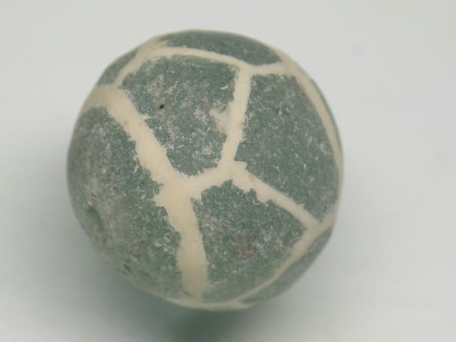 TOKO-BEADS T580-23 Afgan Antique Mountain Glass 20mm T580-23 アフガンアンティークマウンテングラス 20mmLoose Kazuri カズリビーズ Asian bead & African bead  Handmade,Lampeork,bead,asia,india,ethnic,parts,accessory,beads とんぼ玉,ビーズ,トンボ玉,アジア,インド,エスニック,手作り,パーツ,アクセサリー