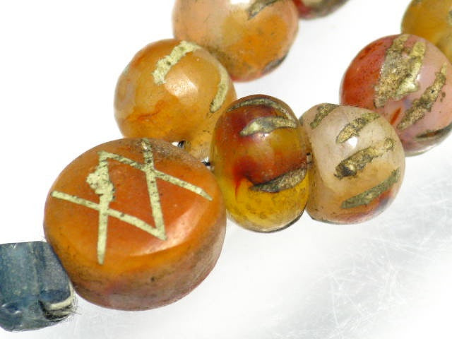 TOKO-BEADS T580-38 Afgan Antique Agate (strand) 5~9mm T580-38 アフガンアンティークエッチドアゲイト（連） 5~9mm Asian bead & African bead  Handmade,Lampeork,bead,asia,india,ethnic,parts,accessory,beads とんぼ玉,ビーズ,トンボ玉,アジア,インド,エスニック,手作り,パーツ,アクセサリー