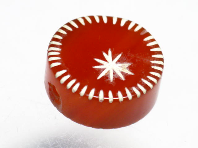 TOKO-BEADS T580-47 Afgan Antique Agate 17mm T580-47 アフガンエッチドアゲイト 17mmLoose Kazuri カズリビーズ Asian bead & African bead  Handmade,Lampeork,bead,asia,india,ethnic,parts,accessory,beads とんぼ玉,ビーズ,トンボ玉,アジア,インド,エスニック,手作り,パーツ,アクセサリー