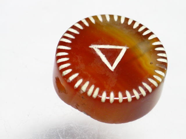 TOKO-BEADS T580-50 Afgan Antique Agate 17mm T580-50 アフガンエッチドアゲイト 17mm Asian bead & African bead  Handmade,Lampeork,bead,asia,india,ethnic,parts,accessory,beads とんぼ玉,ビーズ,トンボ玉,アジア,インド,エスニック,手作り,パーツ,アクセサリー
