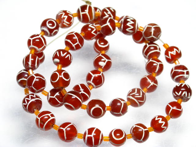 TOKO-BEADS T580-71 Afgan Agate (strand) 8mm T580-71 アフガンエッチドアゲイト（連） 8mmLoose Kazuri カズリビーズ Asian bead & African bead  Handmade,Lampeork,bead,asia,india,ethnic,parts,accessory,beads とんぼ玉,ビーズ,トンボ玉,アジア,インド,エスニック,手作り,パーツ,アクセサリー