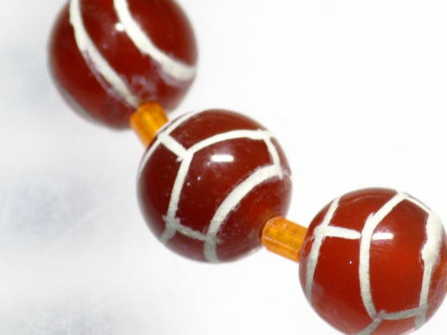 TOKO-BEADS T580-72 Afgan Agate (strand) 8mm T580-72 アフガンエッチドアゲイト（連） 8mm Asian bead & African bead  Handmade,Lampeork,bead,asia,india,ethnic,parts,accessory,beads とんぼ玉,ビーズ,トンボ玉,アジア,インド,エスニック,手作り,パーツ,アクセサリー