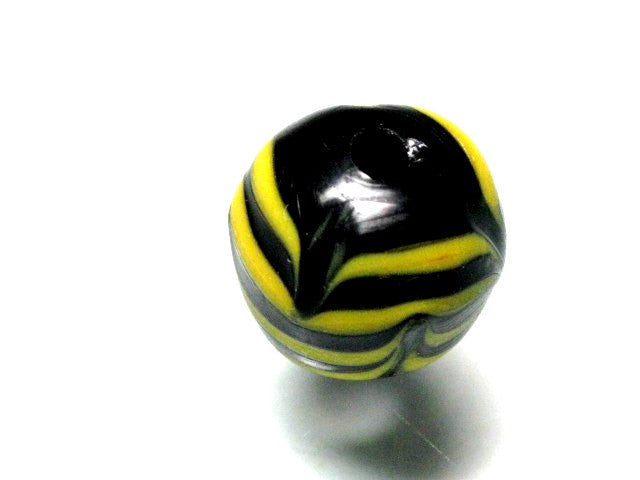 TOKO-BEADS T583-19 Lampwork glass bead 12~13mm T583-19 ジャワ希少とんぼ玉 12~13mmLoose Kazuri カズリビーズ Asian bead & African bead  Handmade,Lampeork,bead,asia,india,ethnic,parts,accessory,beads とんぼ玉,ビーズ,トンボ玉,アジア,インド,エスニック,手作り,パーツ,アクセサリー