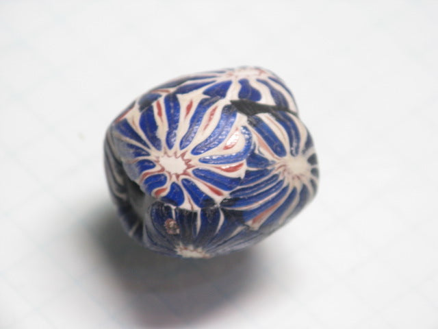 TOKO-BEADS T586-07 Lampwork glass bead 16mm T586-07 ジャワ希少ビーズ 16mmLoose Kazuri カズリビーズ Asian bead & African bead  Handmade,Lampeork,bead,asia,india,ethnic,parts,accessory,beads とんぼ玉,ビーズ,トンボ玉,アジア,インド,エスニック,手作り,パーツ,アクセサリー