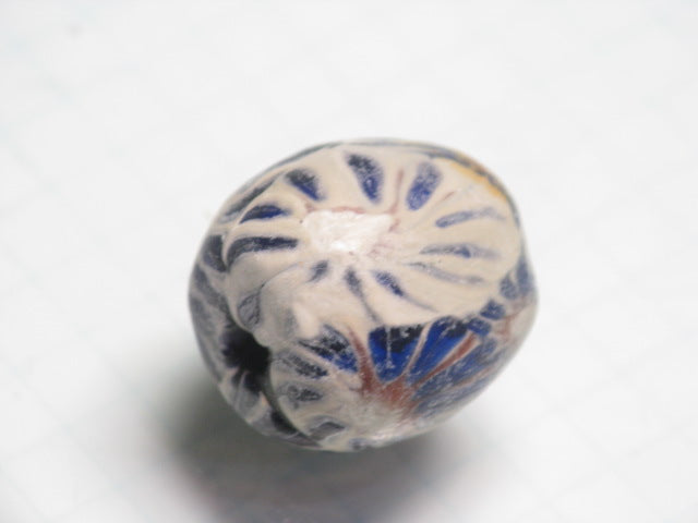 TOKO-BEADS T586-11 Lampwork glass bead 16mm T586-11 ジャワ希少ビーズ 16mmLoose Kazuri カズリビーズ Asian bead & African bead  Handmade,Lampeork,bead,asia,india,ethnic,parts,accessory,beads とんぼ玉,ビーズ,トンボ玉,アジア,インド,エスニック,手作り,パーツ,アクセサリー