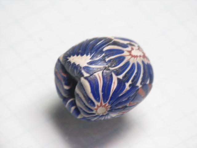 TOKO-BEADS T586-18 Lampwork glass bead 16mm T586-18 ジャワ希少ビーズ 16mmLoose Kazuri カズリビーズ Asian bead & African bead  Handmade,Lampeork,bead,asia,india,ethnic,parts,accessory,beads とんぼ玉,ビーズ,トンボ玉,アジア,インド,エスニック,手作り,パーツ,アクセサリー