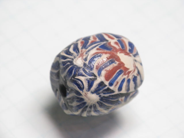 TOKO-BEADS T586-22 Lampwork glass bead 16mm T586-22 ジャワ希少ビーズ 16mmLoose Kazuri カズリビーズ Asian bead & African bead  Handmade,Lampeork,bead,asia,india,ethnic,parts,accessory,beads とんぼ玉,ビーズ,トンボ玉,アジア,インド,エスニック,手作り,パーツ,アクセサリー