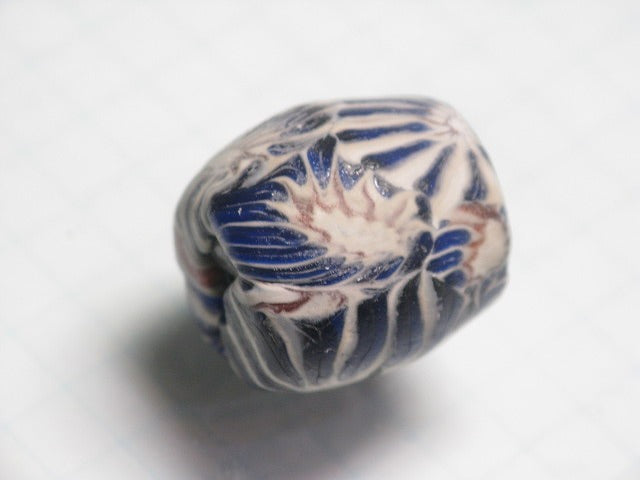 TOKO-BEADS T586-27 Lampwork glass bead 16mm T586-27 ジャワ希少ビーズ 16mm Asian bead & African bead  Handmade,Lampeork,bead,asia,india,ethnic,parts,accessory,beads とんぼ玉,ビーズ,トンボ玉,アジア,インド,エスニック,手作り,パーツ,アクセサリー